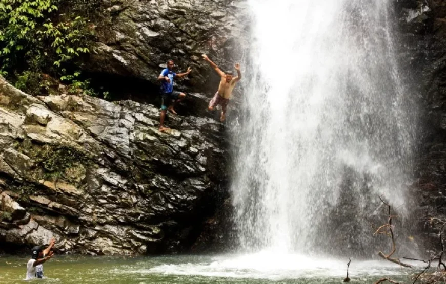 Biausevu Waterfall & Hiking Tour in Sigatoka Fiji